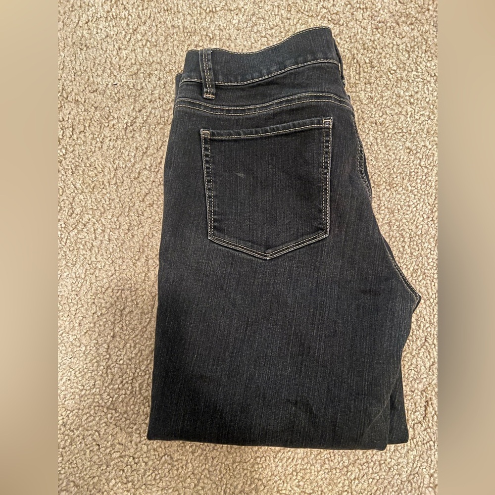 Skinny capris size medium